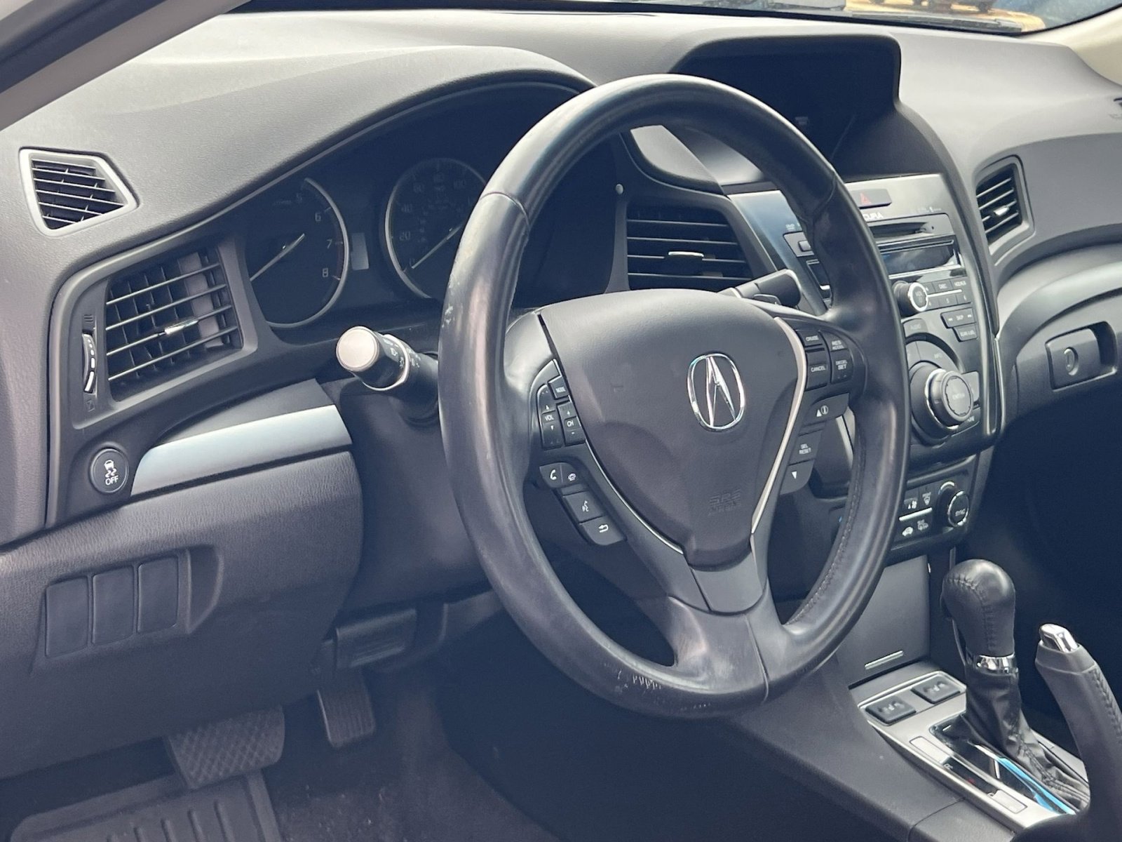 Used 2015 Acura ILX w/ Technology Package FWD image 13