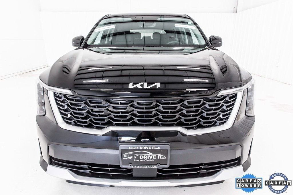 Used 2025 Kia Sorento LX image 10