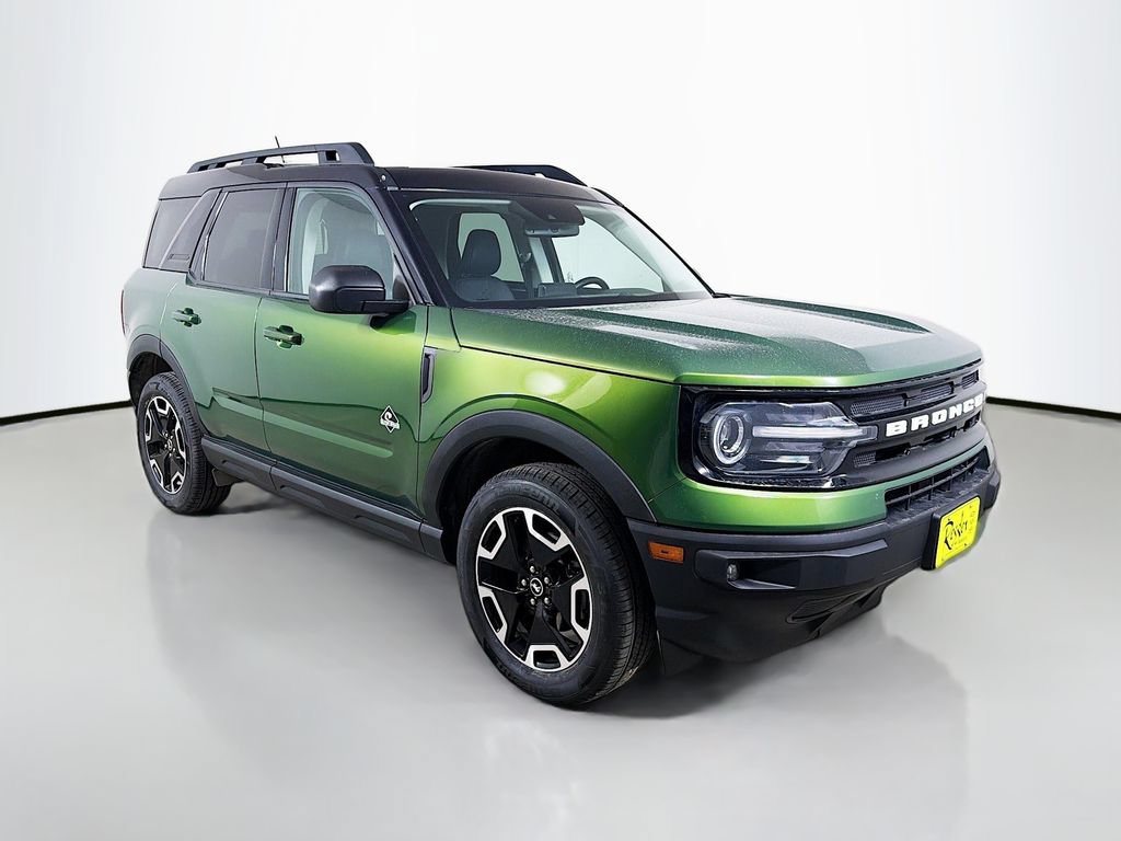 Used 2023 Ford Bronco Sport Outer Banks w/ Tech Package AWD/4WD image 4