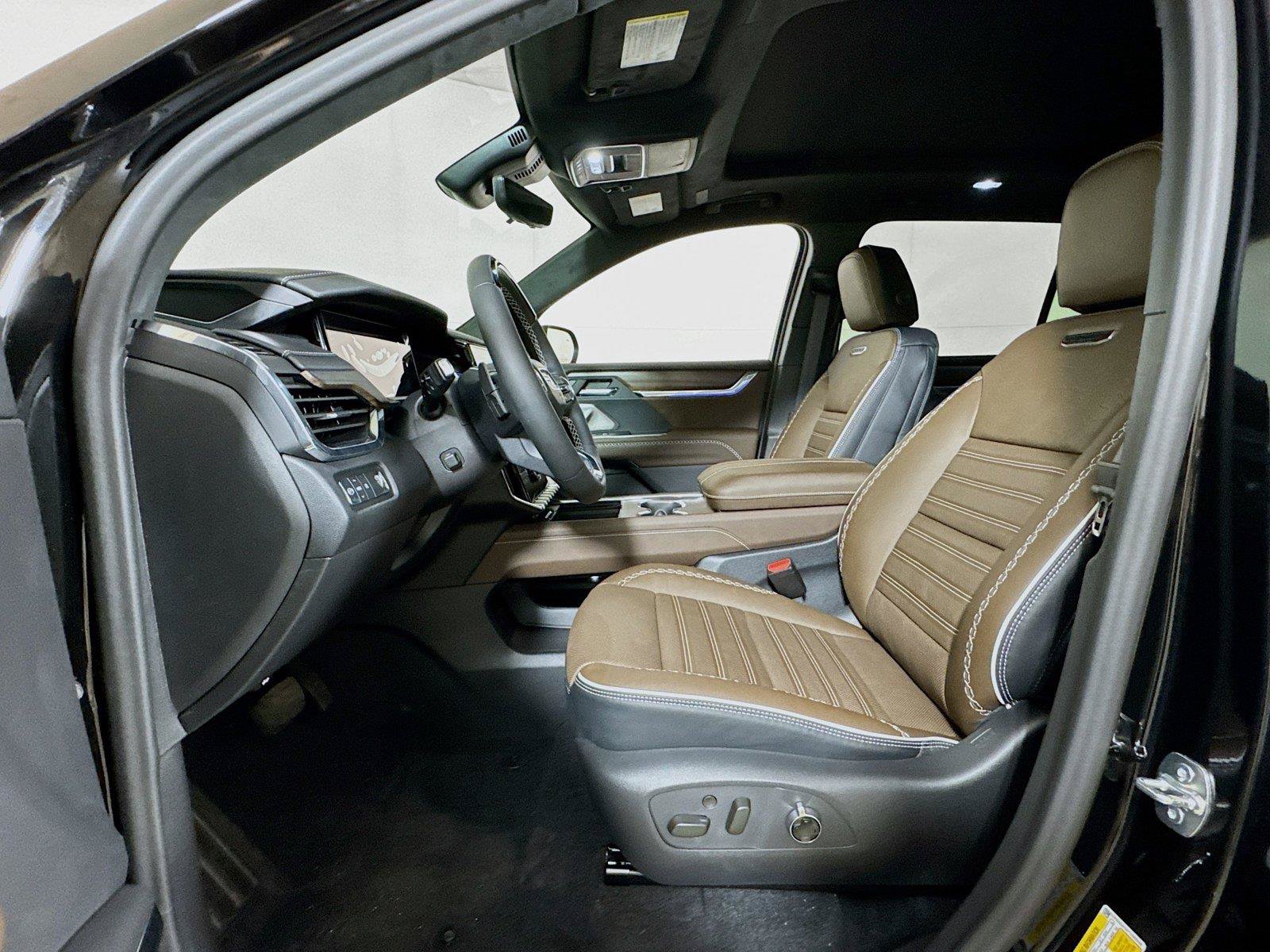 New 2026 GMC Acadia Denali Ultimate FWD image 12