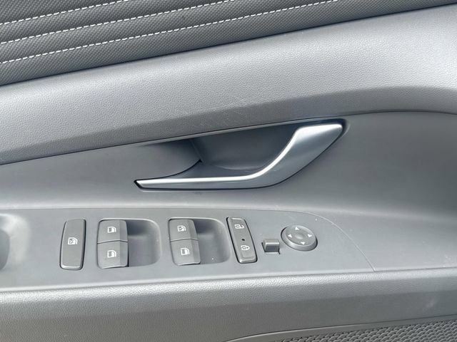 Used 2023 Hyundai Elantra SEL w/ Convenience Package FWD image 26