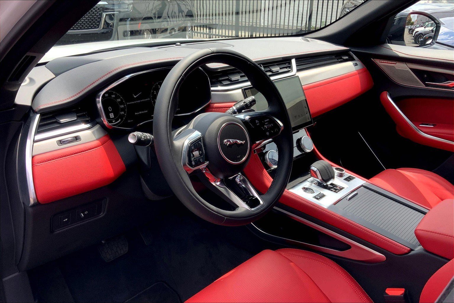 New 2026 Jaguar F-PACE R-Dynamic S image 4