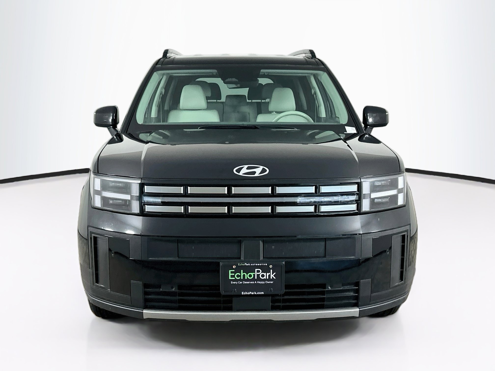 Used 2025 Hyundai Santa Fe SEL AWD/4WD image 2