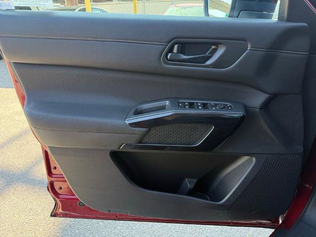 New 2026 Nissan Pathfinder SV image 18