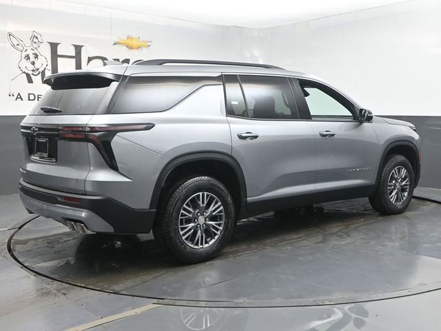 New 2026 Chevrolet Traverse LT w/ Driver Confidence Package AWD/4WD image 29