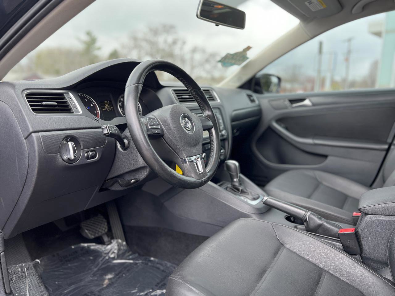 Used 2012 Volkswagen Jetta SE image 16