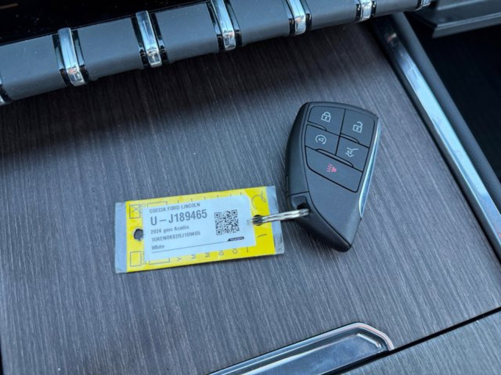 Used 2024 GMC Acadia Denali w/ Super Cruise Package image 23