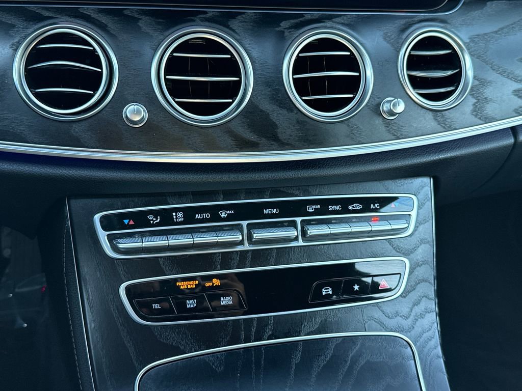 Used 2021 Mercedes-Benz E 350 Sedan image 21