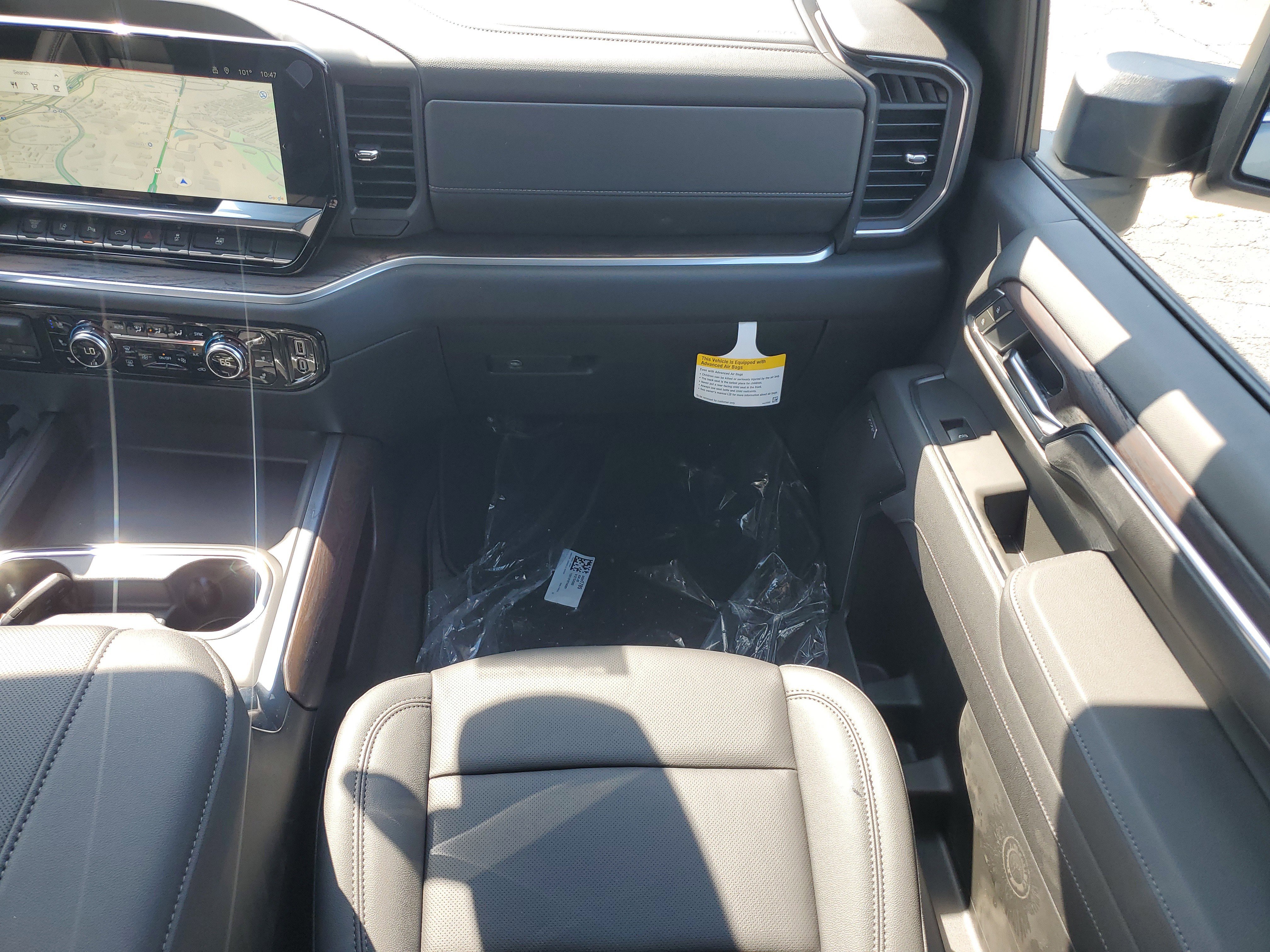 New 2025 GMC Sierra 2500 SLT w/ SLT Convenience Package image 17