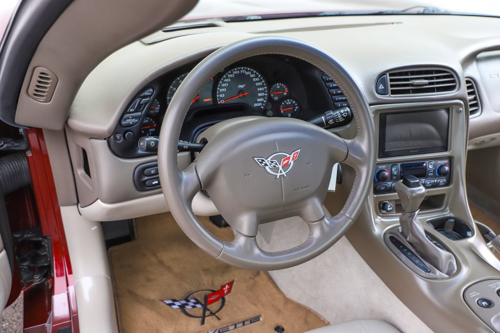 Used 2003 Chevrolet Corvette Coupe w/ Preferred Equipment Group RWD image 36