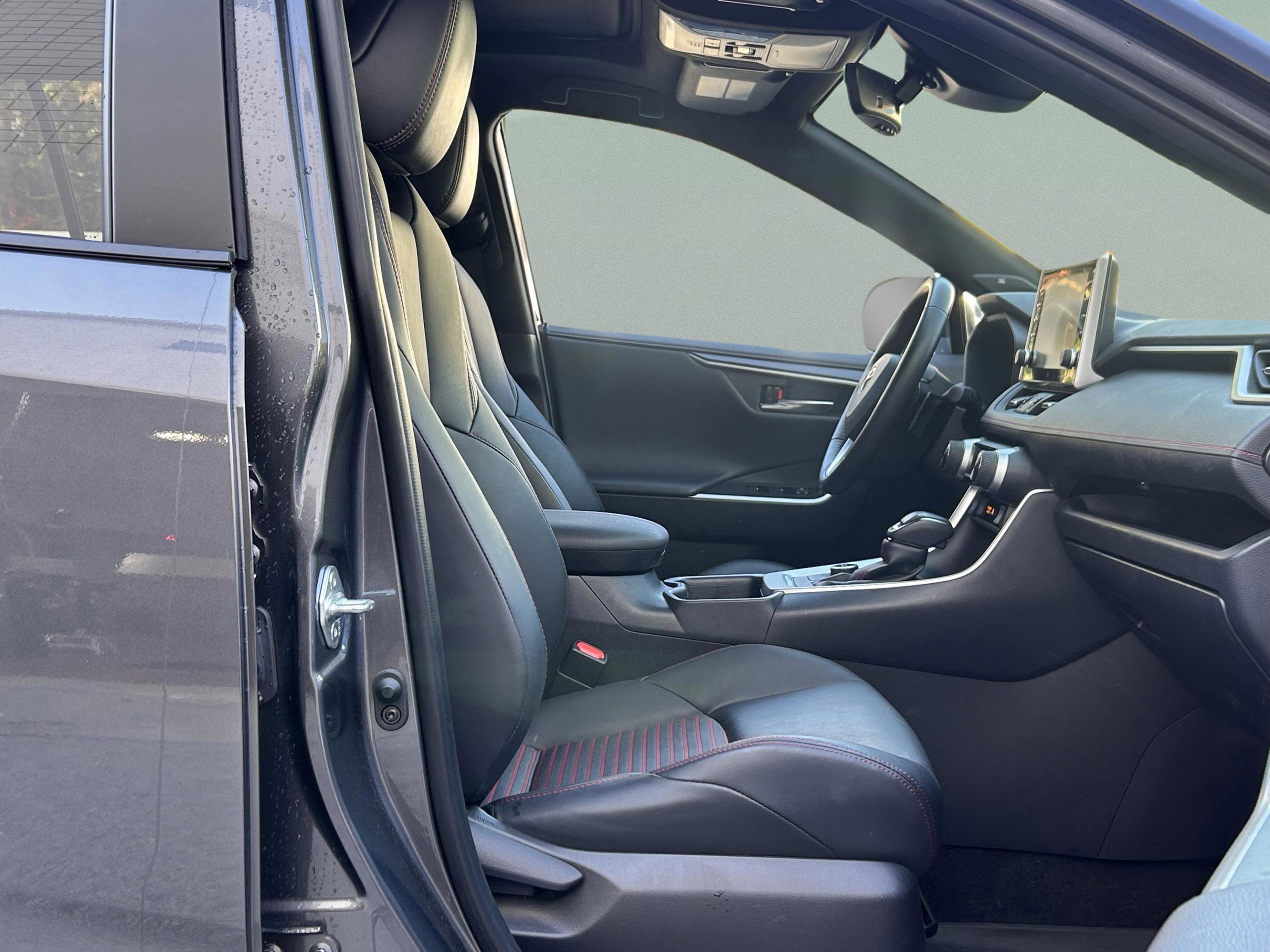 Used 2021 Toyota RAV4 XSE image 25