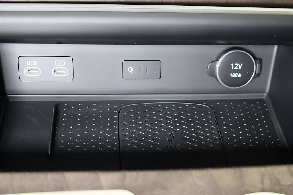 Certified 2025 Genesis GV80 3.5T Prestige AWD/4WD image 22