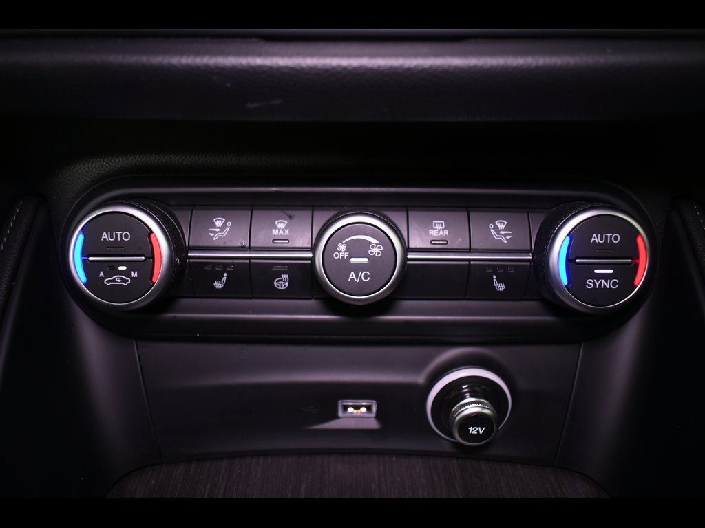 Used 2022 Alfa Romeo Stelvio Ti image 30