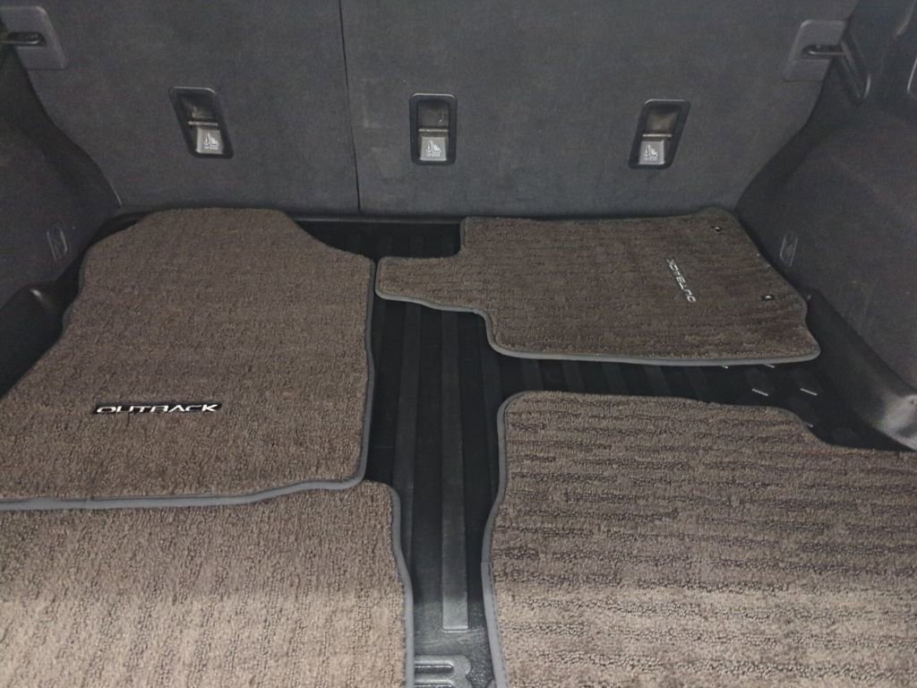 Used 2024 Subaru Outback Limited AWD/4WD image 9