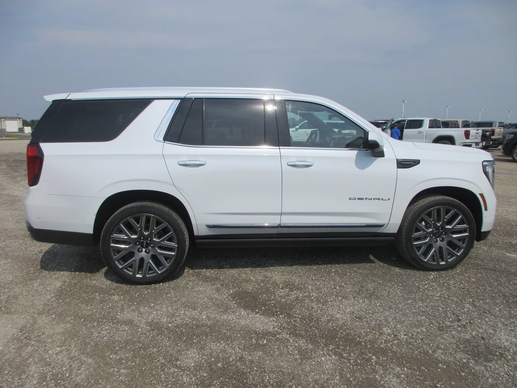 New 2026 GMC Yukon Denali Ultimate AWD/4WD image 3