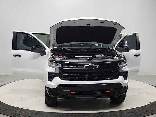 Used 2024 Chevrolet Silverado 1500 LT Trail Boss w/ Protection Package AWD/4WD image 10