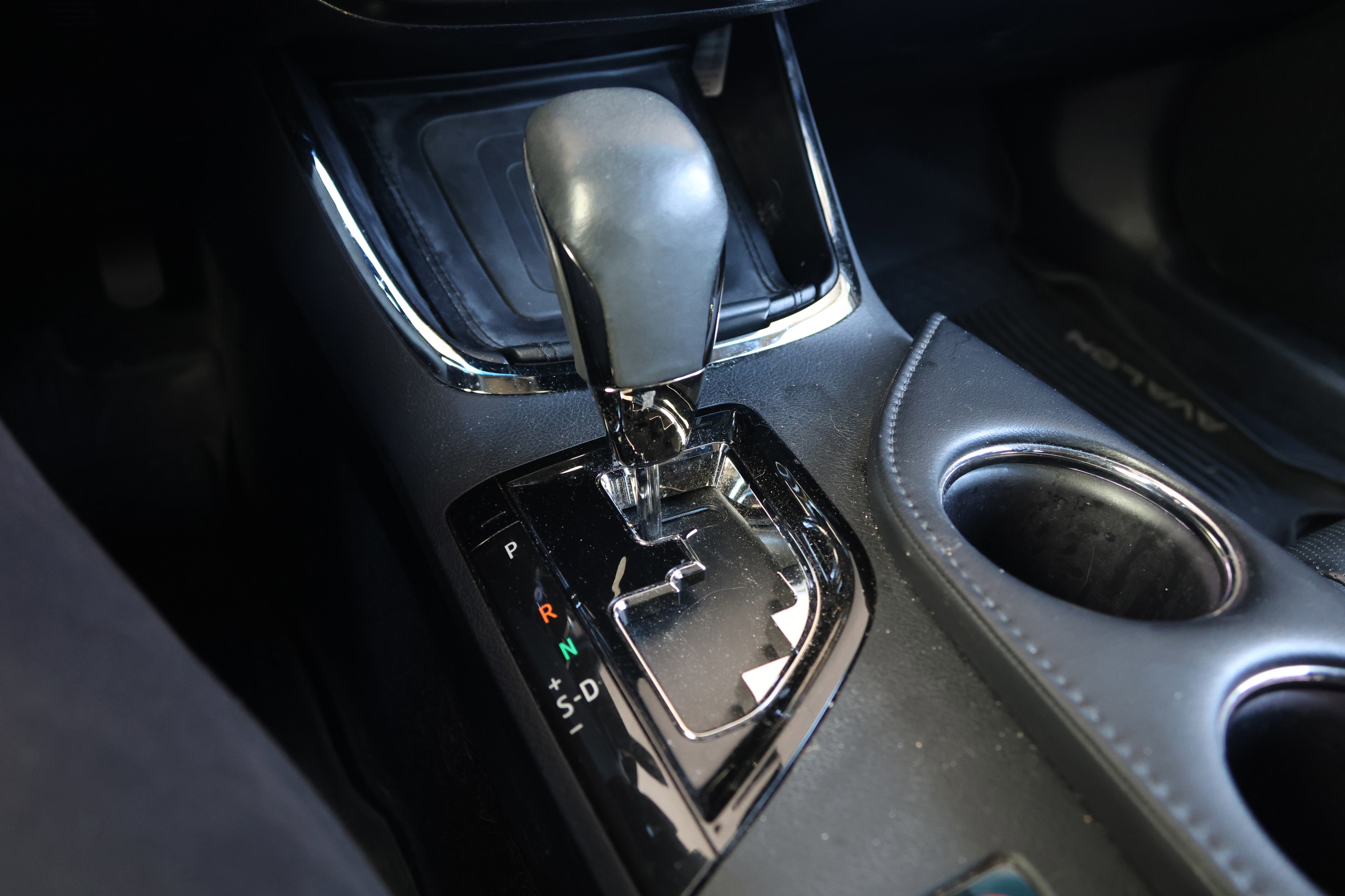 Used 2017 Toyota Avalon Limited image 27