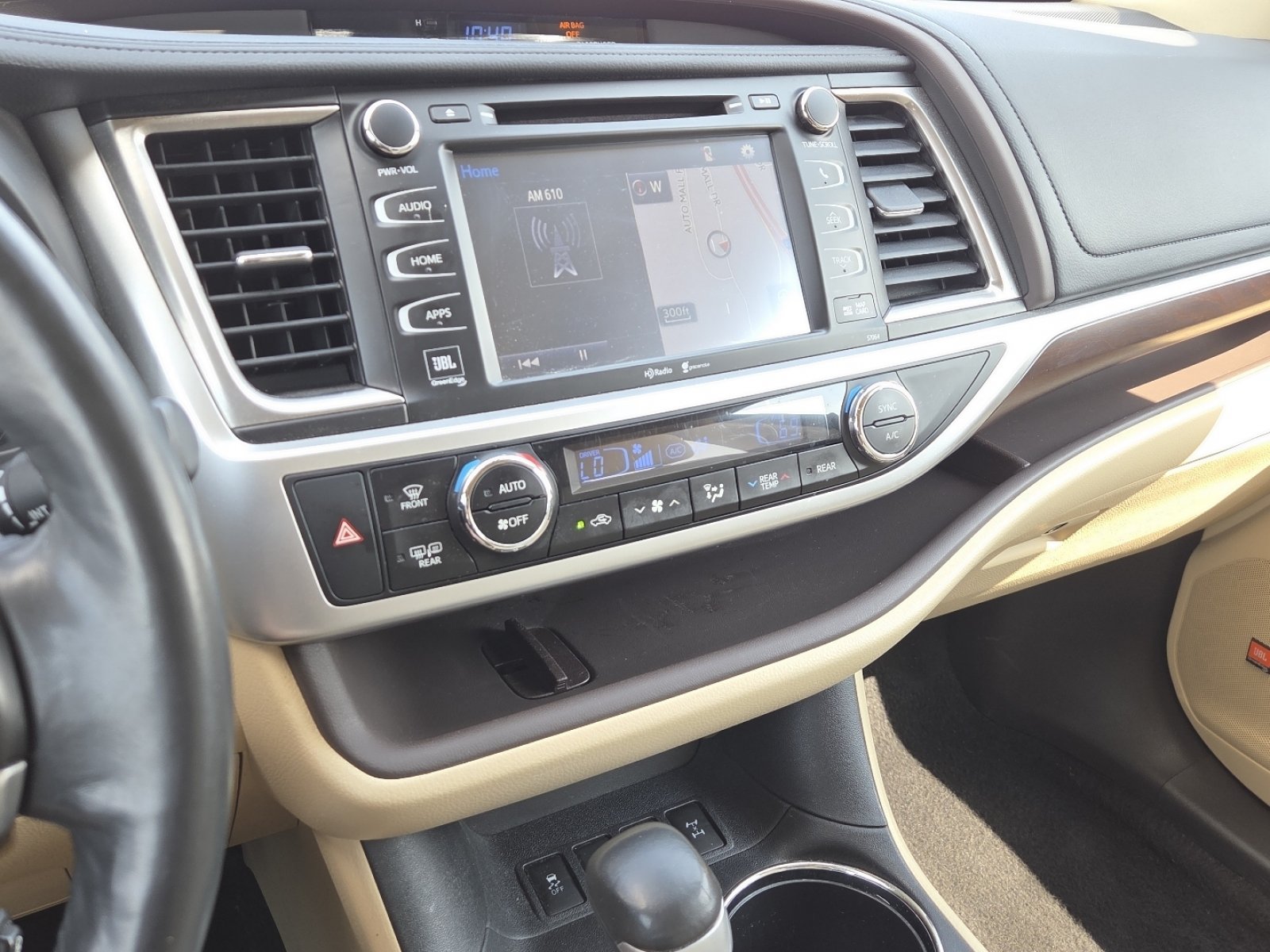 Used 2015 Toyota Highlander Limited Platinum AWD/4WD image 28