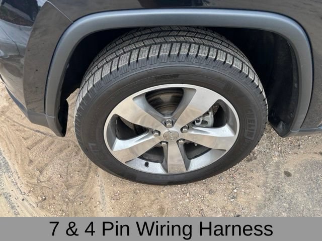 Used 2015 Jeep Grand Cherokee Limited w/ Trailer Tow Group IV AWD/4WD image 12