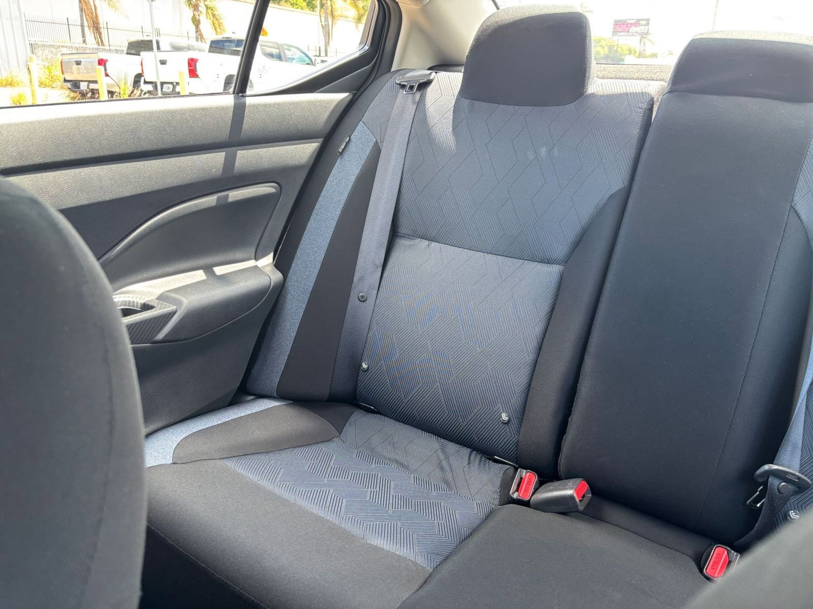 Used 2025 Nissan Versa SV FWD image 37