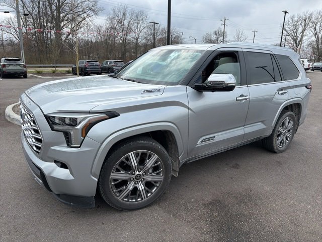 Used 2024 Toyota Sequoia Capstone image 3