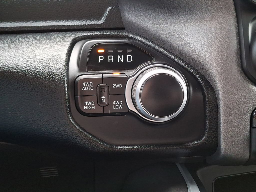 Used 2022 RAM 1500 Big Horn AWD/4WD image 16