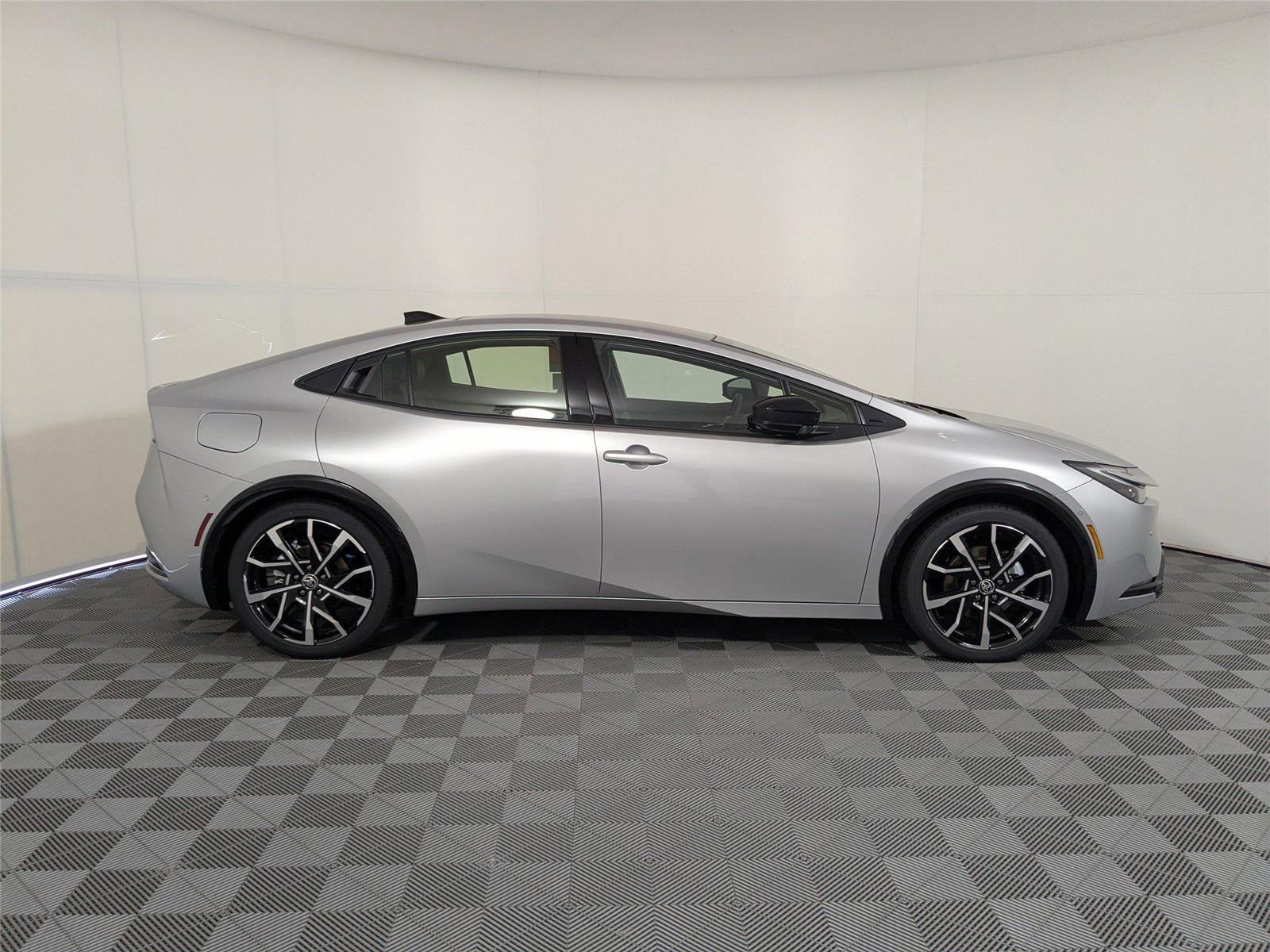 New 2026 Toyota Prius Plug-In Hybrid image 21