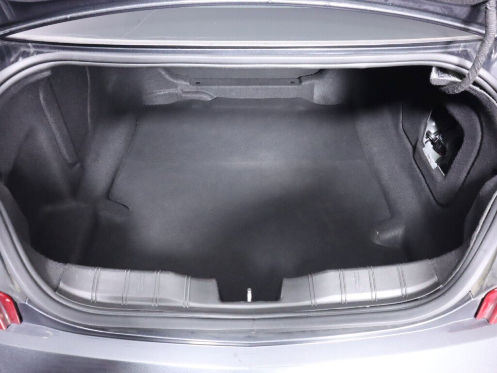 Used 2016 Chevrolet Camaro LT w/ Technology Package image 32