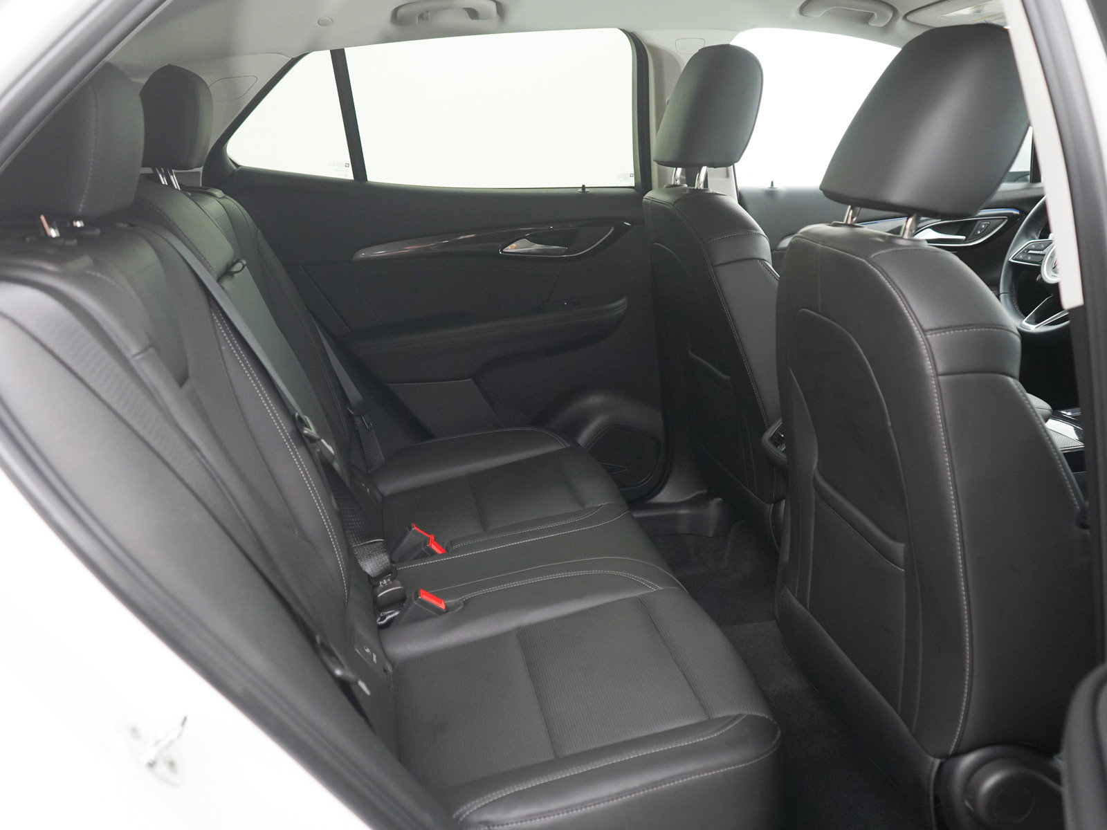 Used 2024 Buick Envision Preferred AWD/4WD image 12