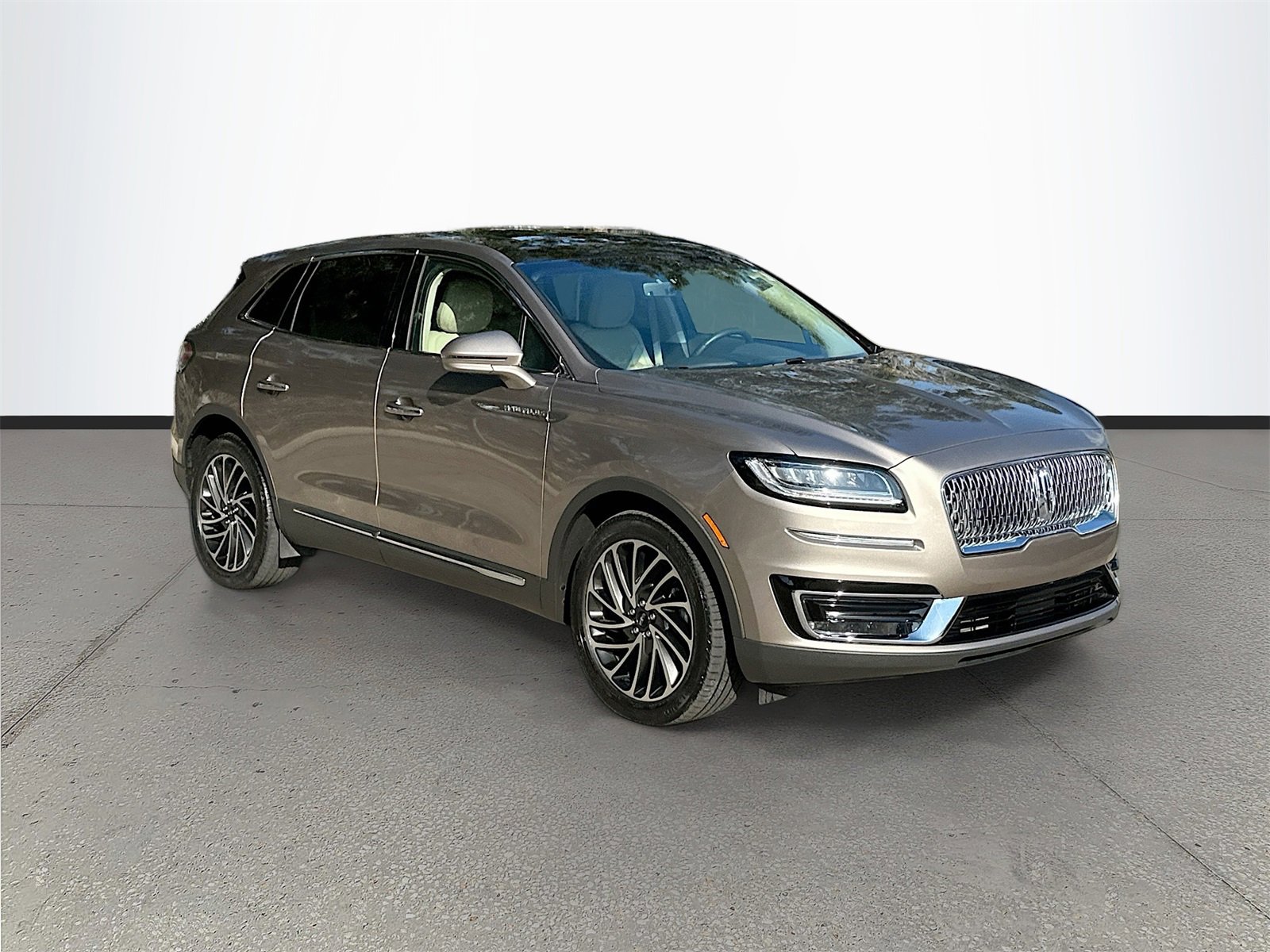 Used 2020 Lincoln Nautilus Reserve image 1