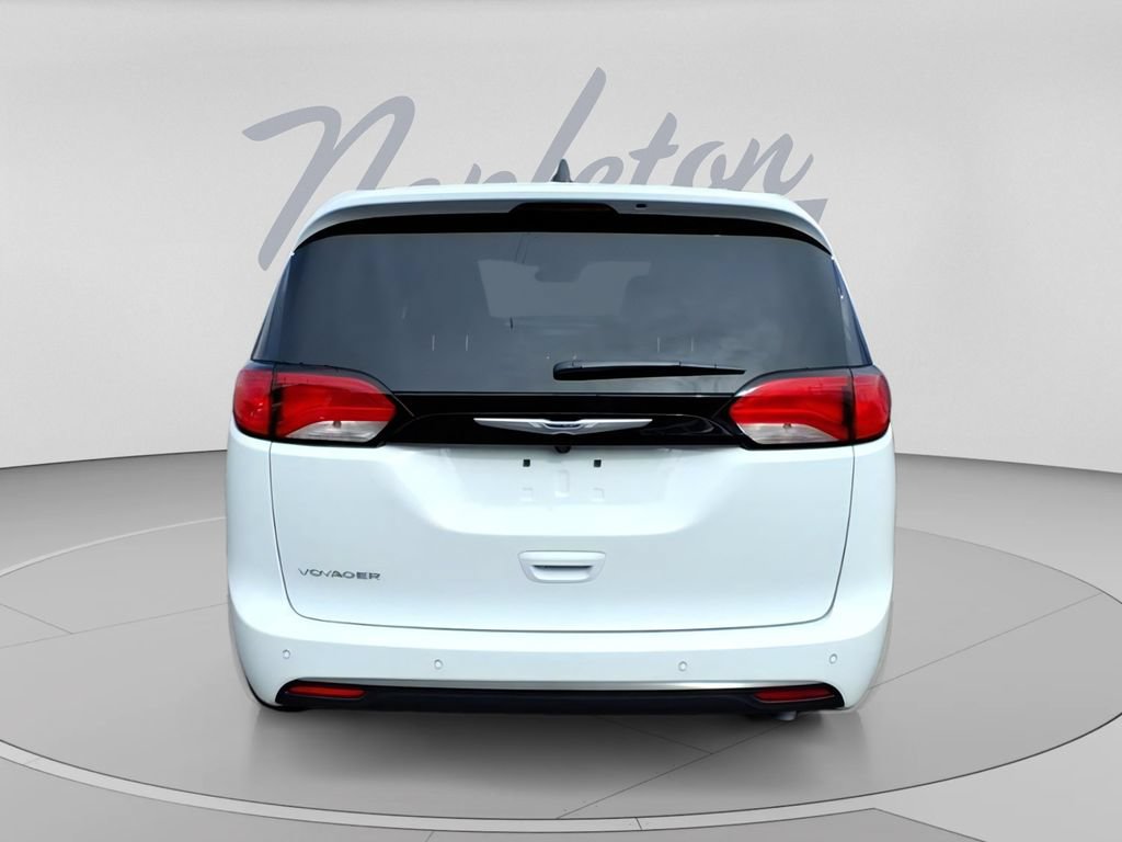 New 2026 Chrysler Voyager LX FWD image 6