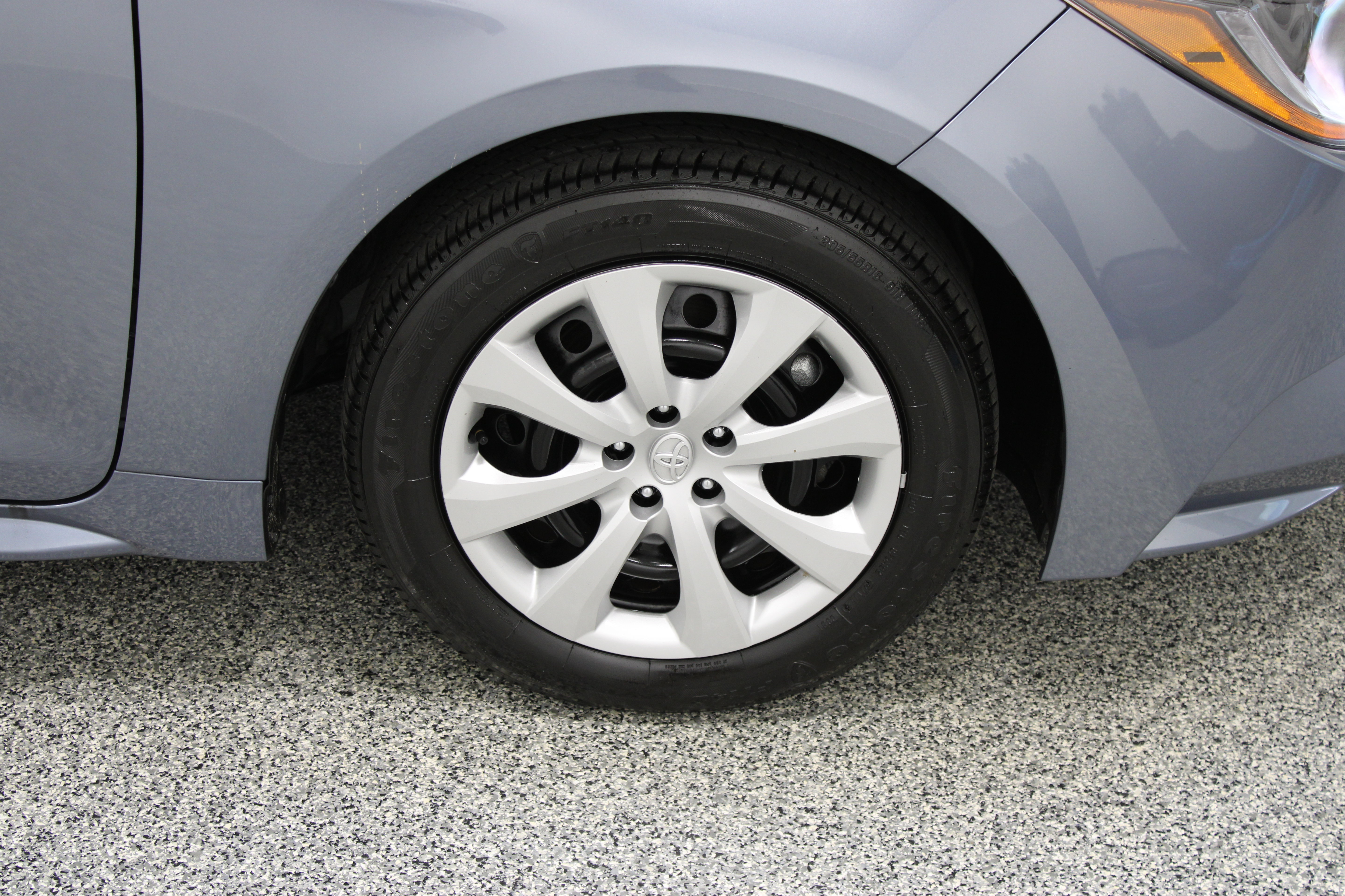 Certified 2026 Toyota Corolla LE FWD image 5