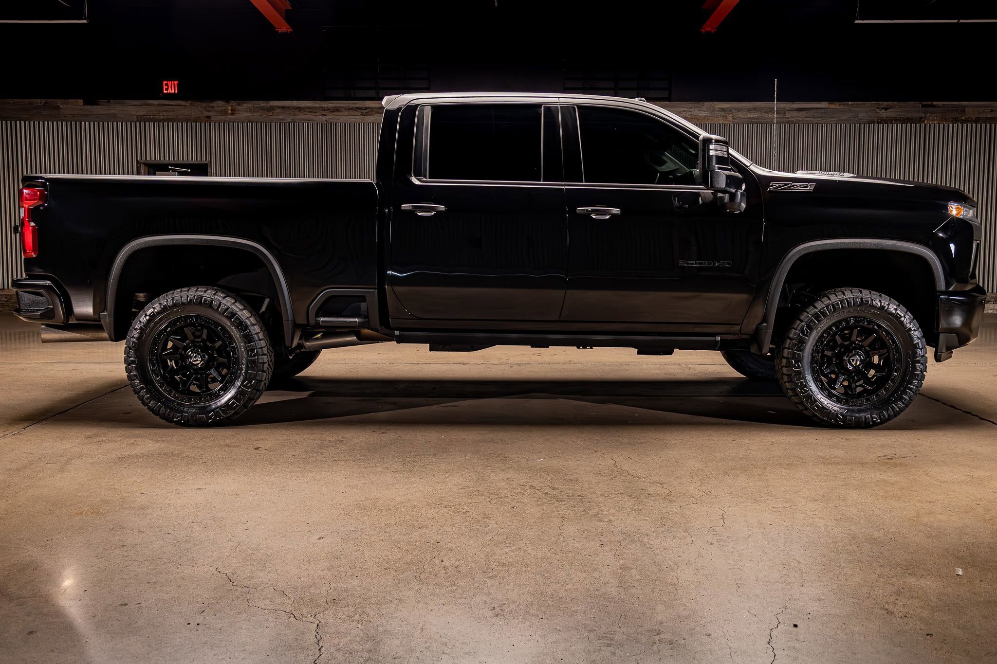 Used 2022 Chevrolet Silverado 2500 LTZ w/ LTZ Convenience Package AWD/4WD image 10