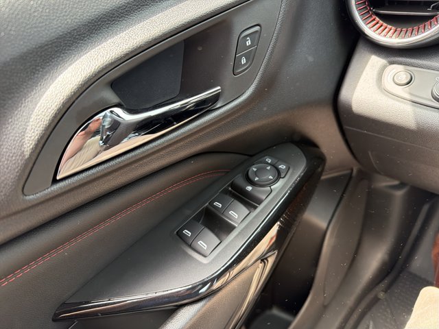 New 2026 Chevrolet Trax RS w/ Sunroof Package FWD image 16