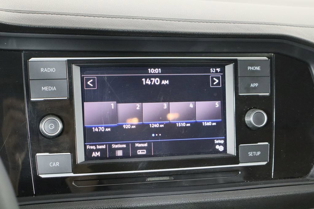 Used 2019 Volkswagen Jetta SE w/ Cold Weather Package image 29