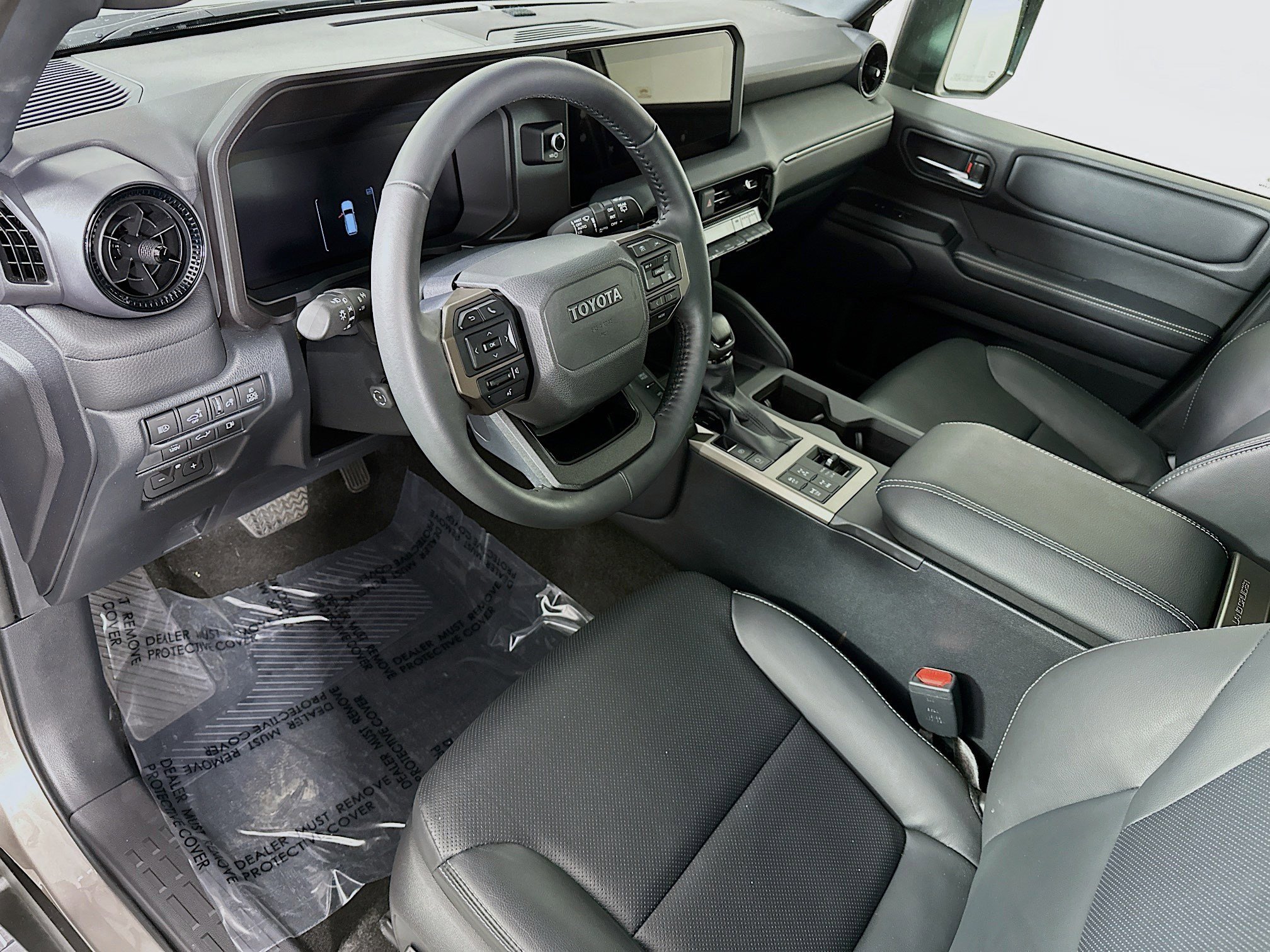 Used 2024 Toyota Land Cruiser image 9