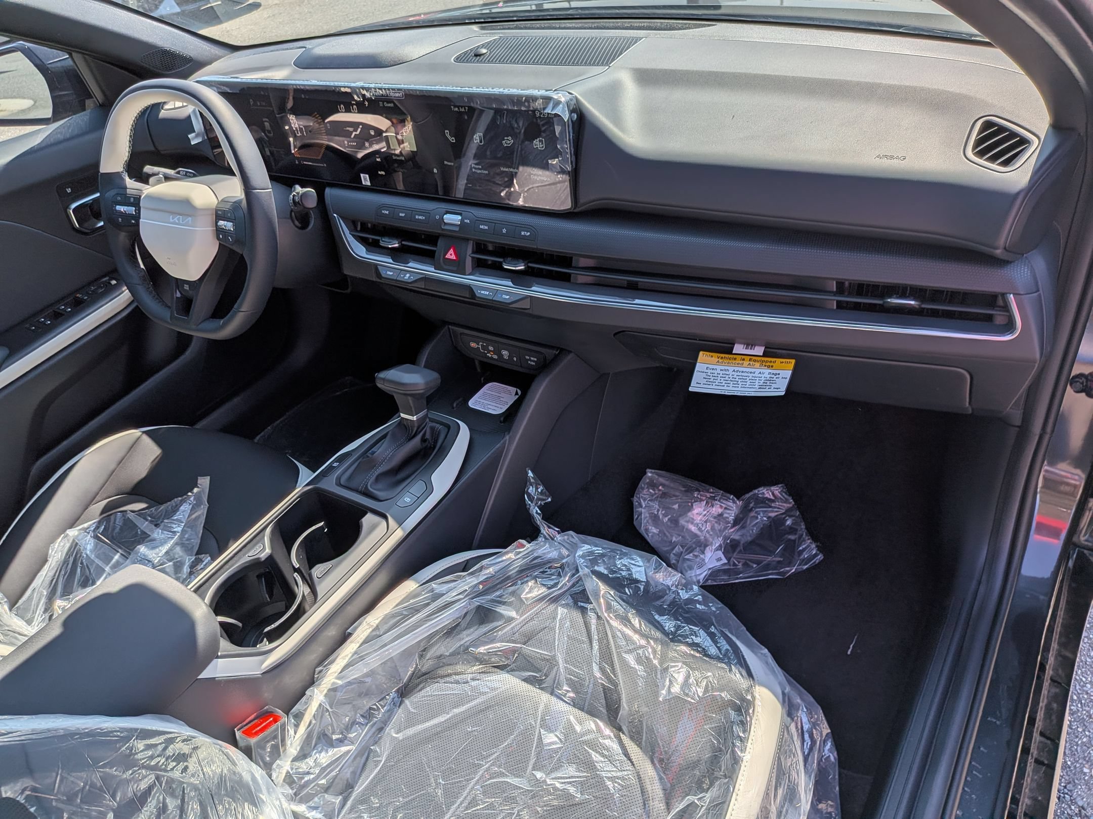 New 2026 Kia K4 GT-Line Turbo w/ GT-Line Sunroof Package FWD image 35