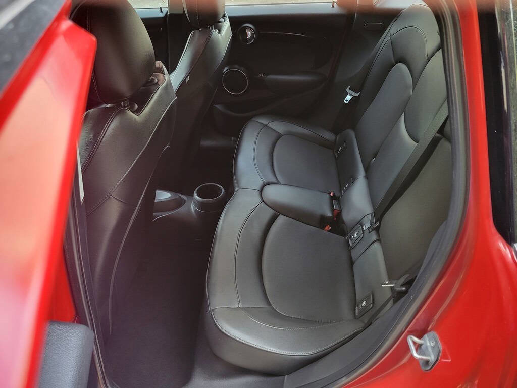 Used 2015 MINI Cooper S image 21