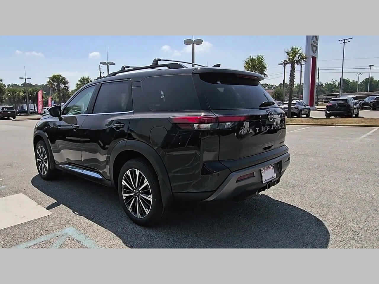 New 2026 Nissan Pathfinder Platinum w/ Cargo Package FWD image 30