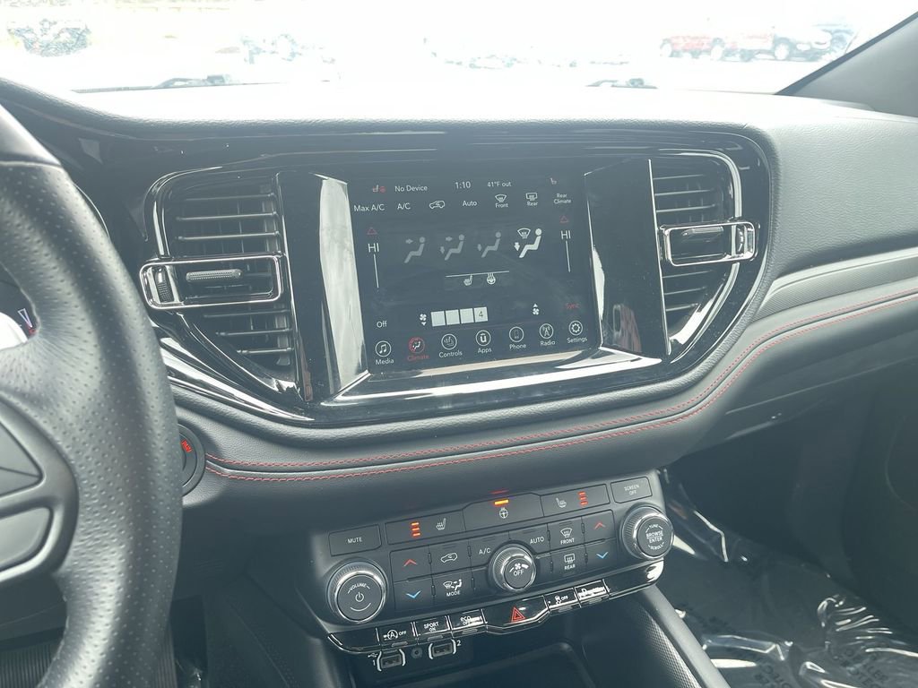 Used 2024 Dodge Durango GT image 27