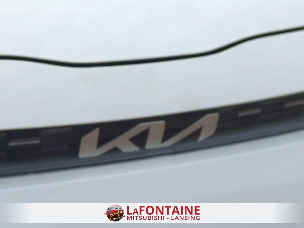 Used 2025 Kia Soul LX w/ LX Technology Package image 26