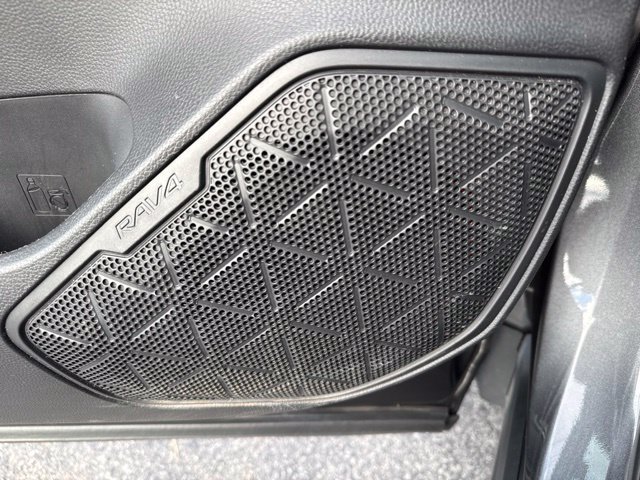 Used 2021 Toyota RAV4 Limited w/ Limited Grade Weather Package AWD/4WD image 21