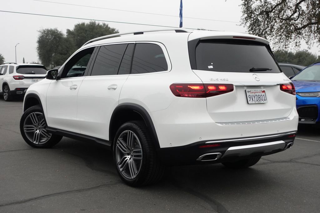 Used 2025 Mercedes-Benz GLS 450 4MATIC image 9