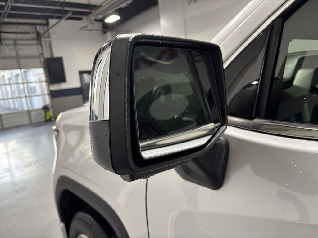Used 2023 GMC Sierra 1500 Denali w/ Technology Package image 7