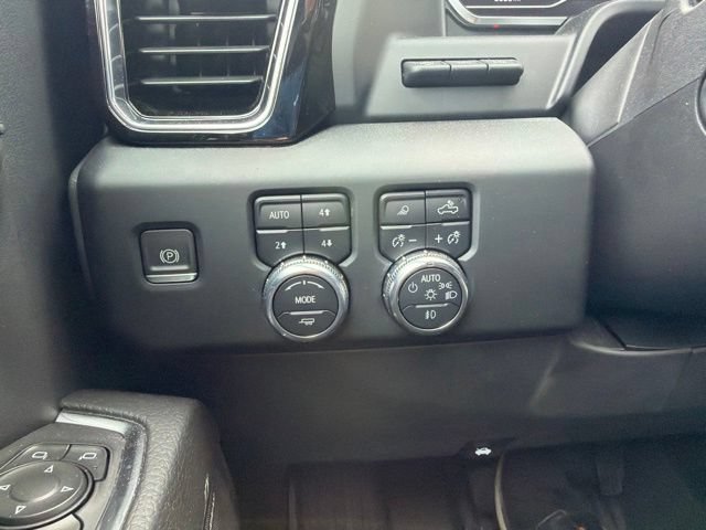 Used 2023 GMC Sierra 1500 Denali w/ Denali Reserve Package AWD/4WD image 9