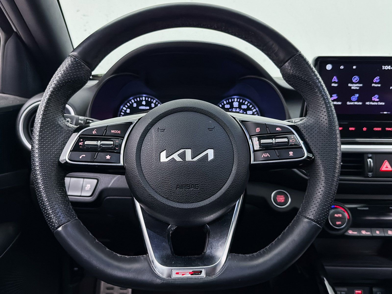 Used 2023 Kia Forte GT-Line w/ GT-Line Premium Package image 4