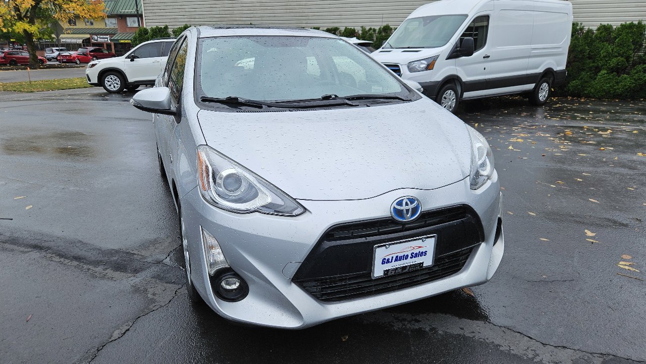 Used 2015 Toyota Prius C Four image 5