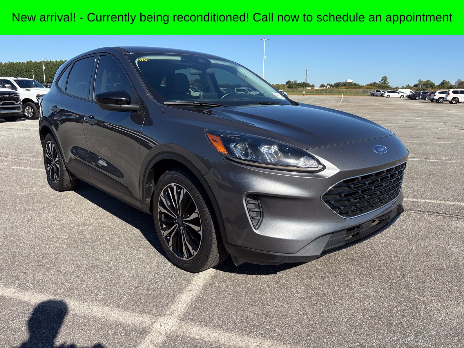 Used 2022 Ford Escape SE w/ SE Sport Appearance Package
