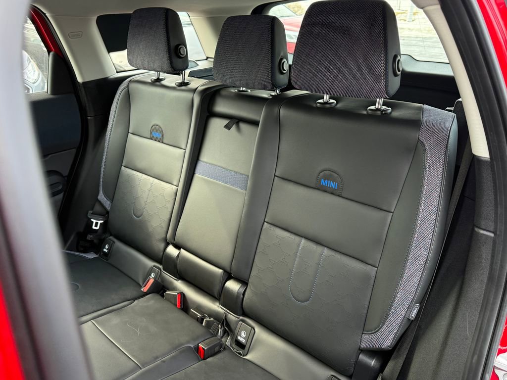 Certified 2025 MINI Cooper Countryman S image 17