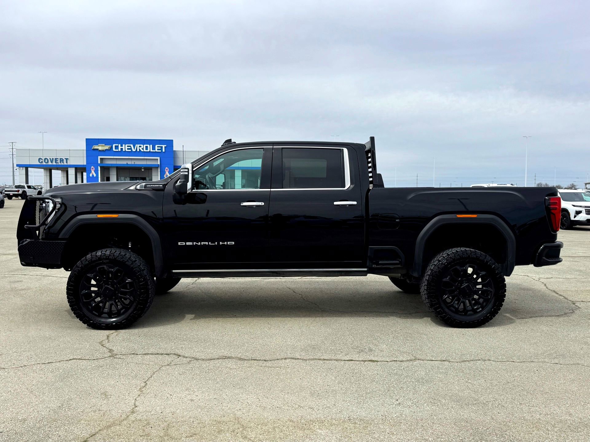 Used 2024 GMC Sierra 2500 Denali Ultimate image 10
